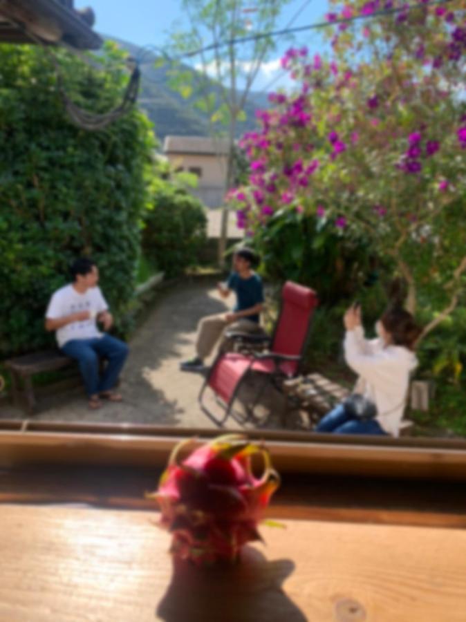奄美ゲストハウス Hub A Nice Inn Setouchi  Екстер'єр фото