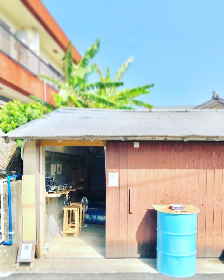 奄美ゲストハウス Hub A Nice Inn Setouchi  Екстер'єр фото